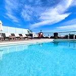 21 Villa