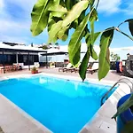 21 Villa *